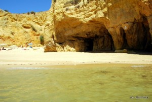 Plaja in Portugalia Stanci, apa, soare