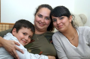 Anca Vaciu Happy family Anca Vaciu - Happy family