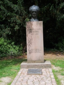 18_Gradina statuie Goethe