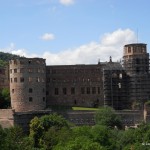 Castelul vazut din gradina