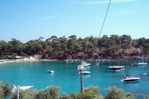 Aliki beach