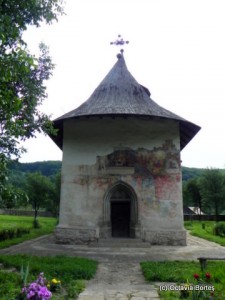 Biserica Pătrăuţi (2) Biserica Pătrăuţi (2)
