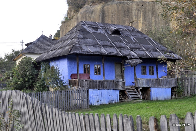 Casa albastra